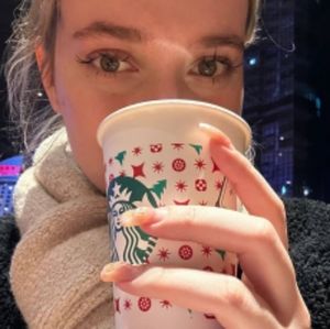 Meet your Posher, Saraya